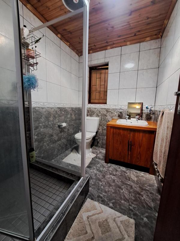 3 Bedroom Property for Sale in Vredekloof East Western Cape